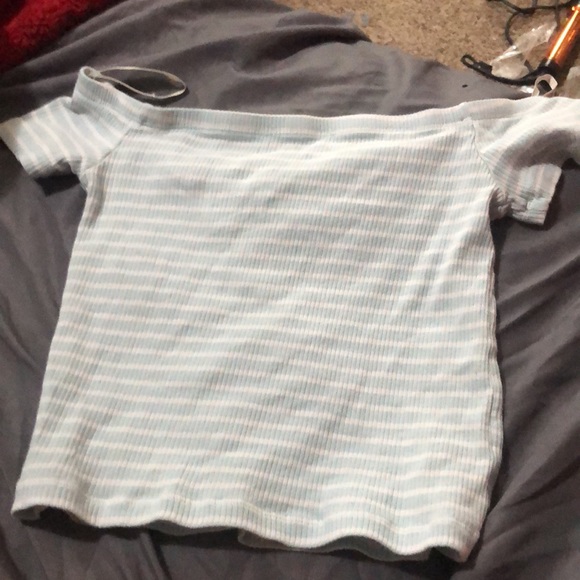 i am selling a light blue and white shirt - Picture 3 of 3